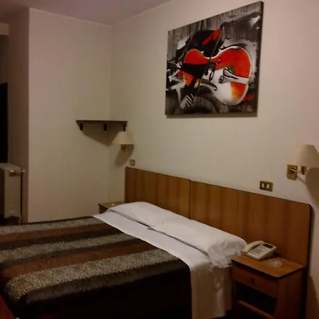 Hotel Astron 3*